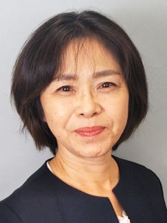 石井 里枝 会長